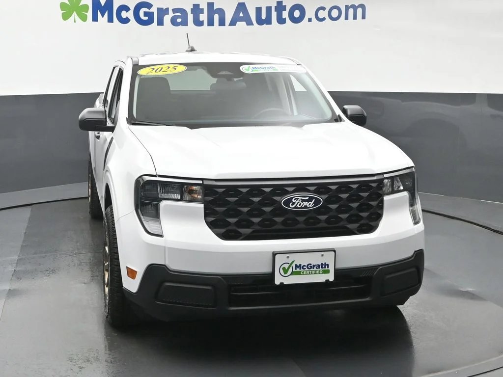 Used 2025 White Ford XL image 5
