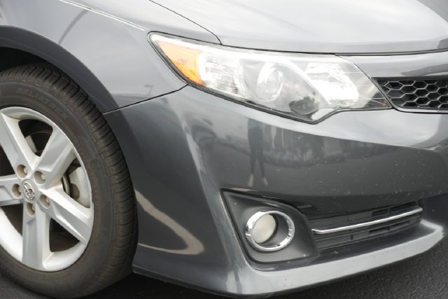 Used 2012 Gray Toyota SE image 4
