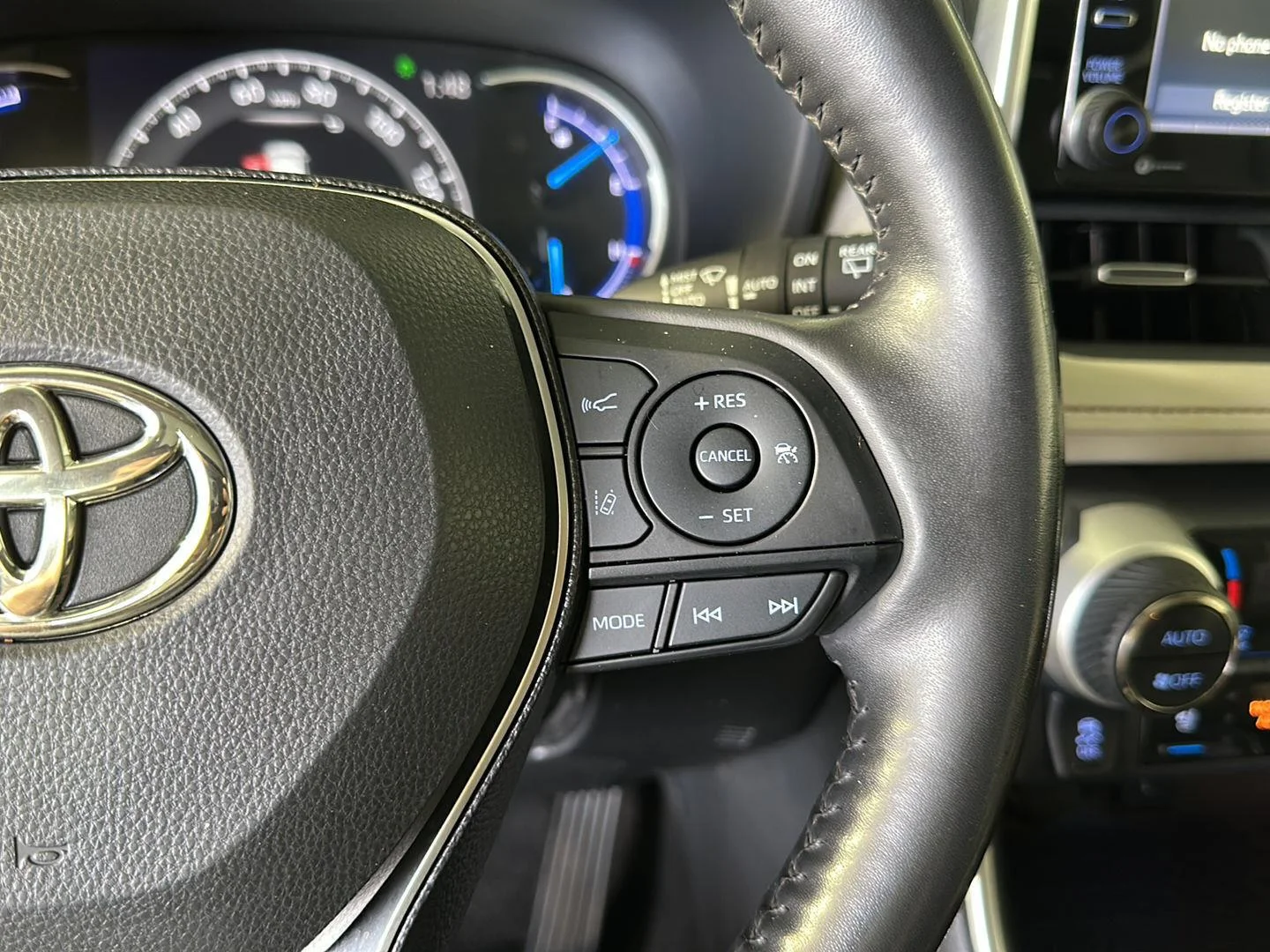 Used 2020 Magnetic Gray Metallic Toyota Limited image 13