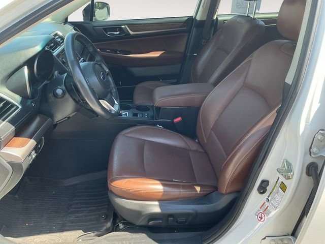 Used 2018 White Subaru 2.5i image 9
