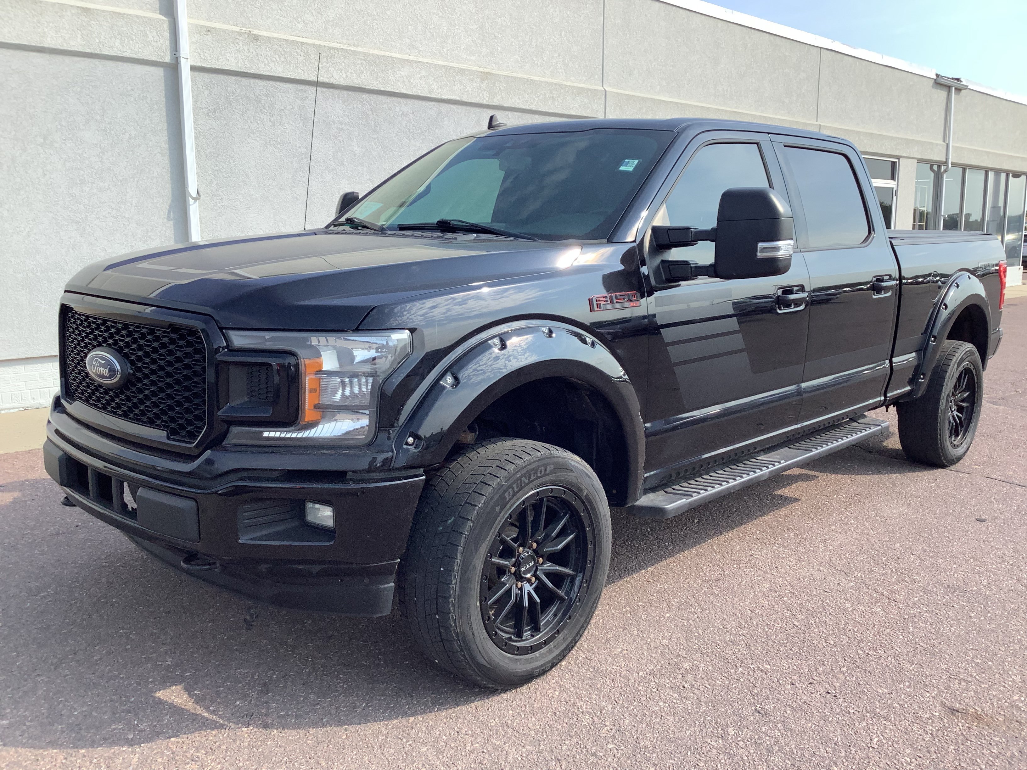 Used 2019 Black Ford XLT image 3
