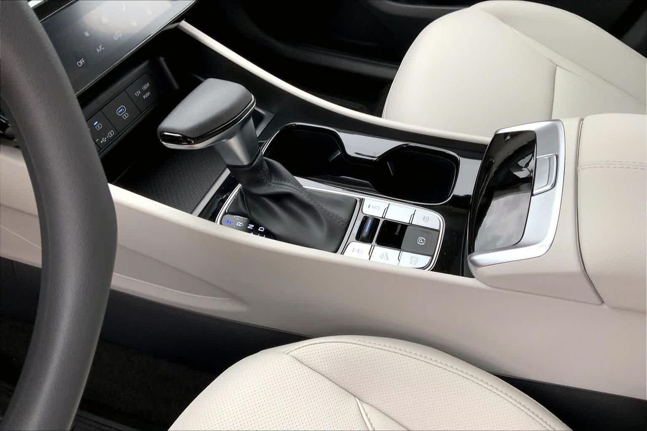 New 2026 Ecotronic Gray Hyundai SEL Plus AWD image 8