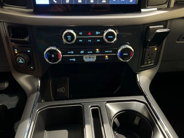 New 2025 Gray Ford XLT image 15