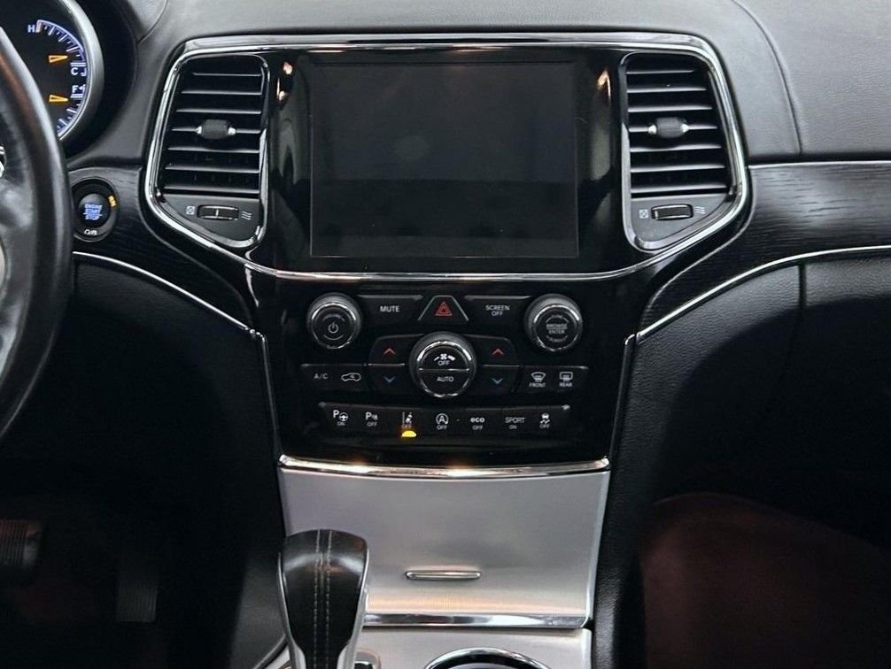 Used 2020 White Jeep Summit image 12