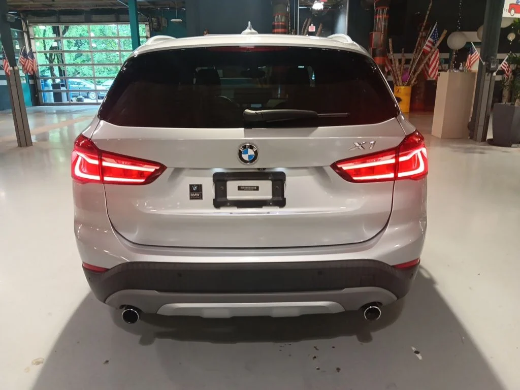 Used 2017 Silver BMW xDrive28i image 7