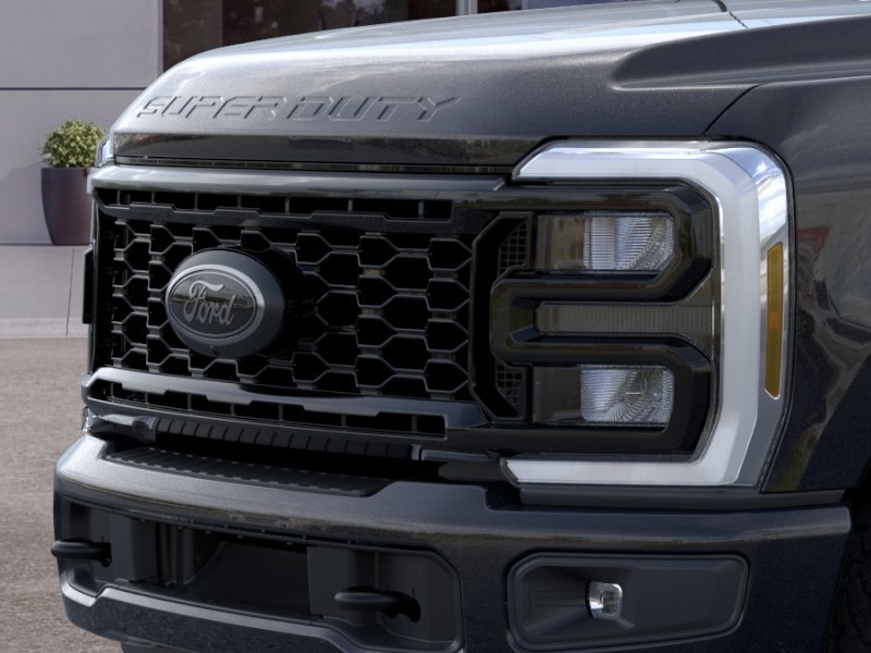 New 2026 Agate Black Metallic Ford XLT image 56