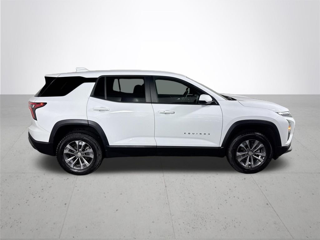 Used 2025 White Chevrolet LT image 5