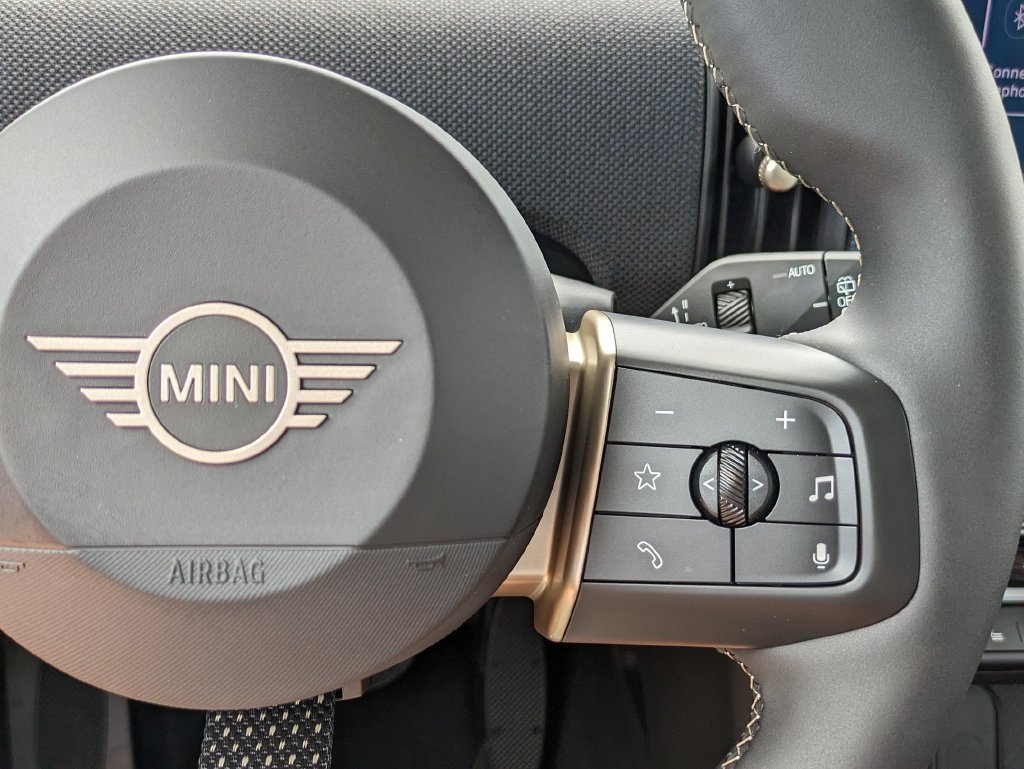 2025 MINI Hardtop 4 Door S - Photo 18