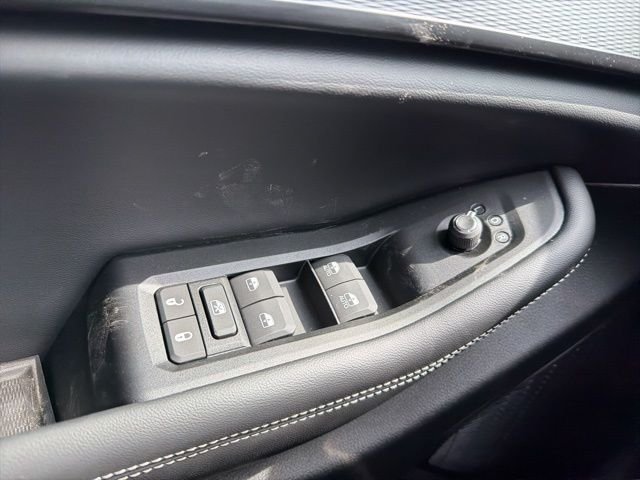 New 2026 Diamond Black Crystal Pearl-Coat Exterior Paint Jeep Laredo X image 24
