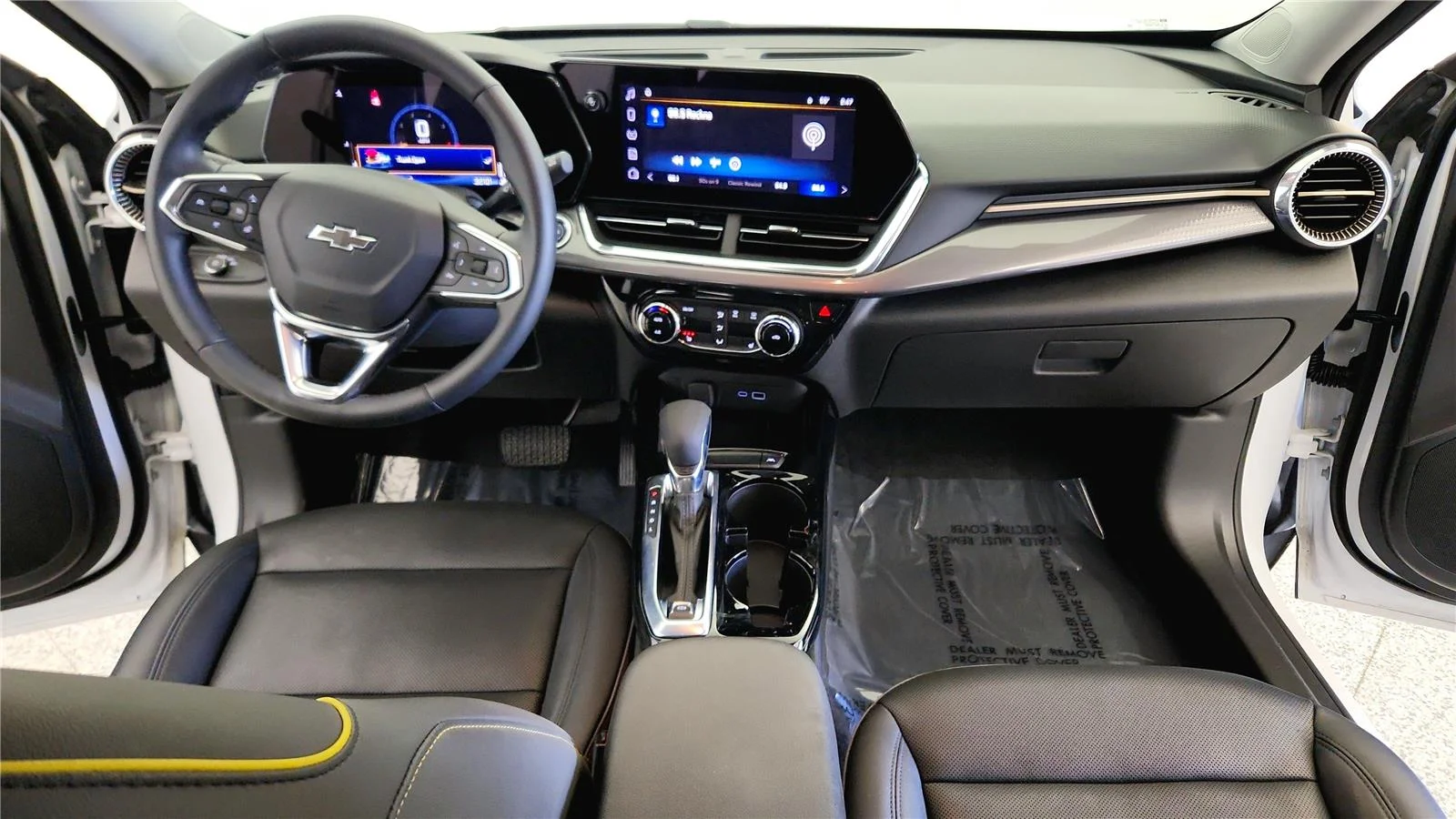 Used 2025 Summit White Chevrolet ACTIV image 34