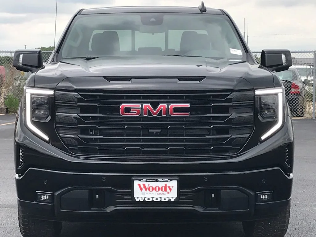 New 2026 Onyx Black GMC Elevation image 4