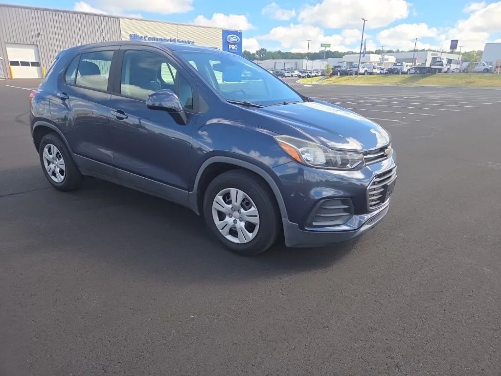 Used 2018 Blue Chevrolet LS image 19