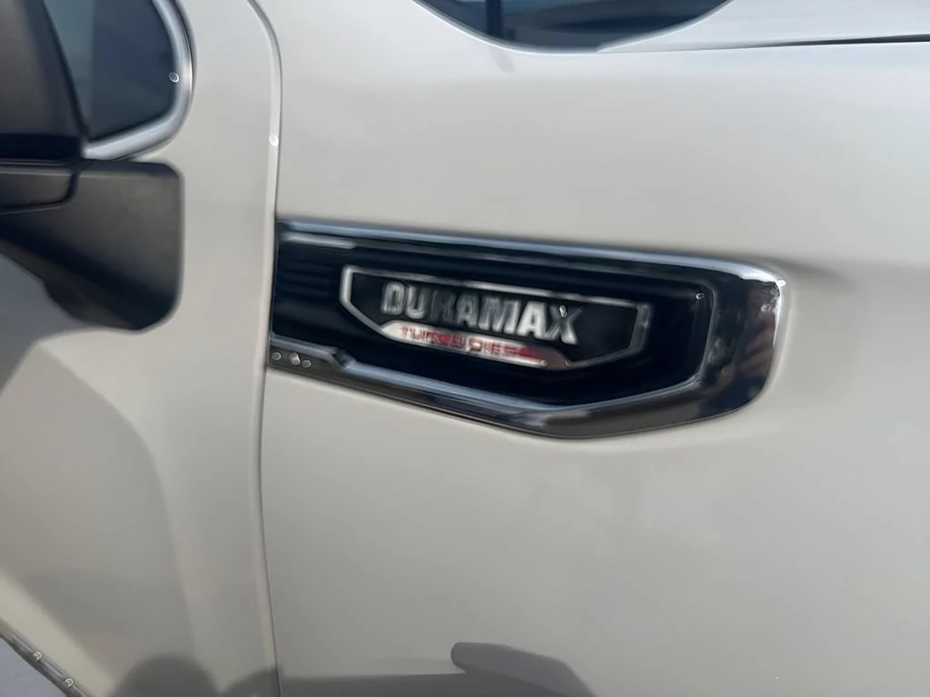Used 2022 WHITE FROST TRICOAT GMC Denali image 41