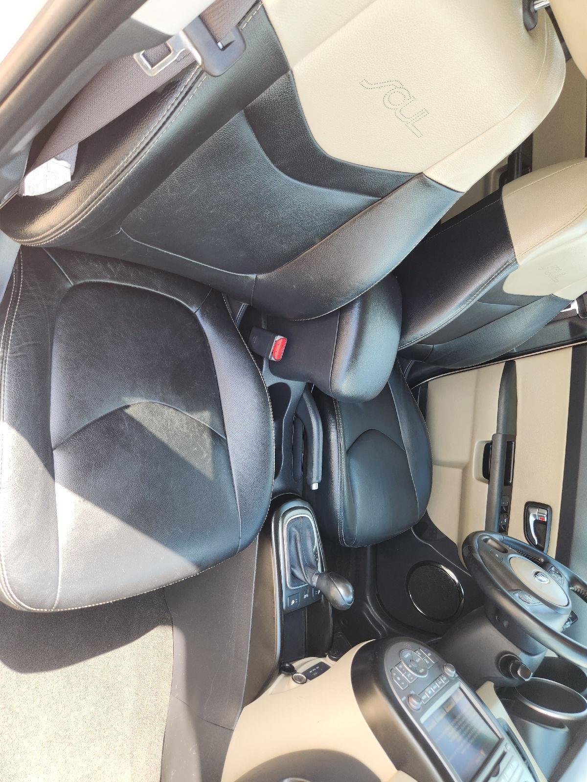 Used 2013 Dune Kia ! image 13