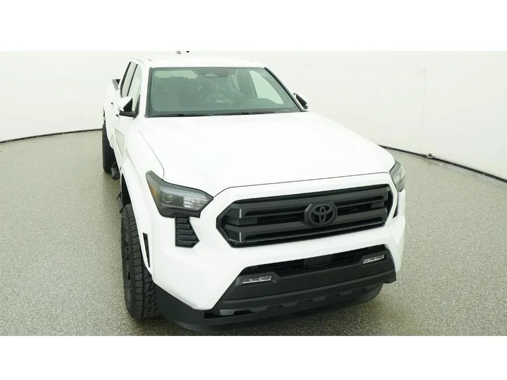 New 2026 Ice Cap Toyota SR5 image 14