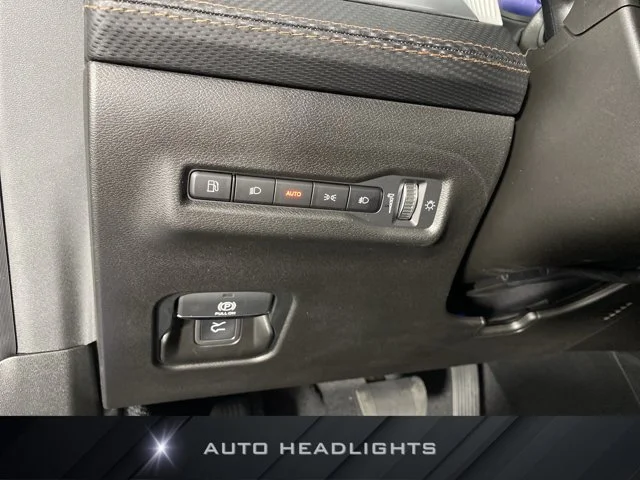 New 2026 Hydro Blue Pearl-Coat Exterior Paint Jeep Limited image 23