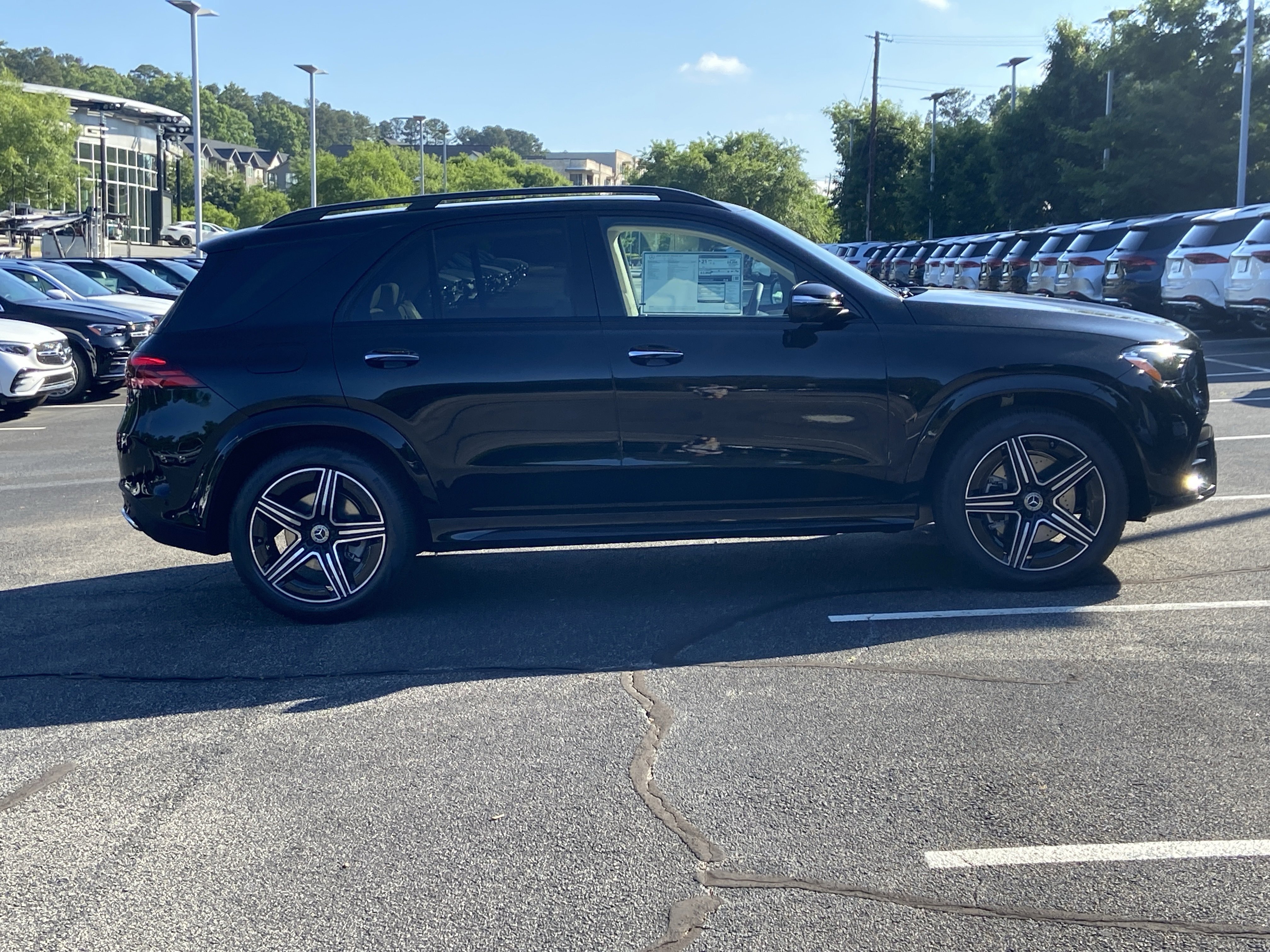 New 2026 Black Mercedes-Benz GLE 450 4MATIC® SUV image 5