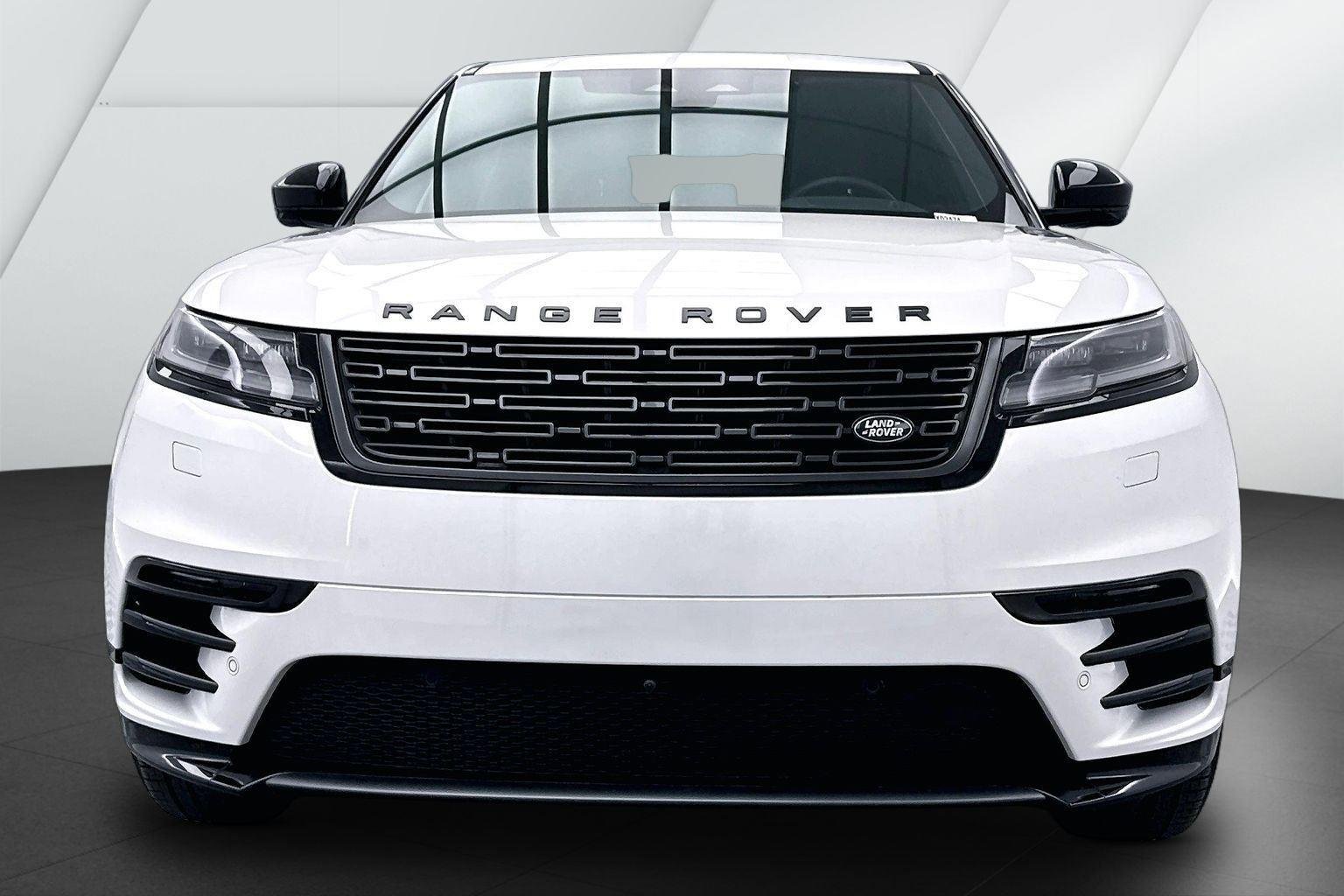 New 2026 Ostuni Pearl White Premium Metallic Land Rover Dynamic SE image 2