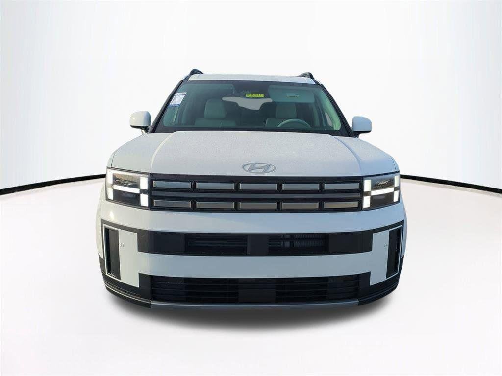 New 2026 White Hyundai SEL FWD image 3