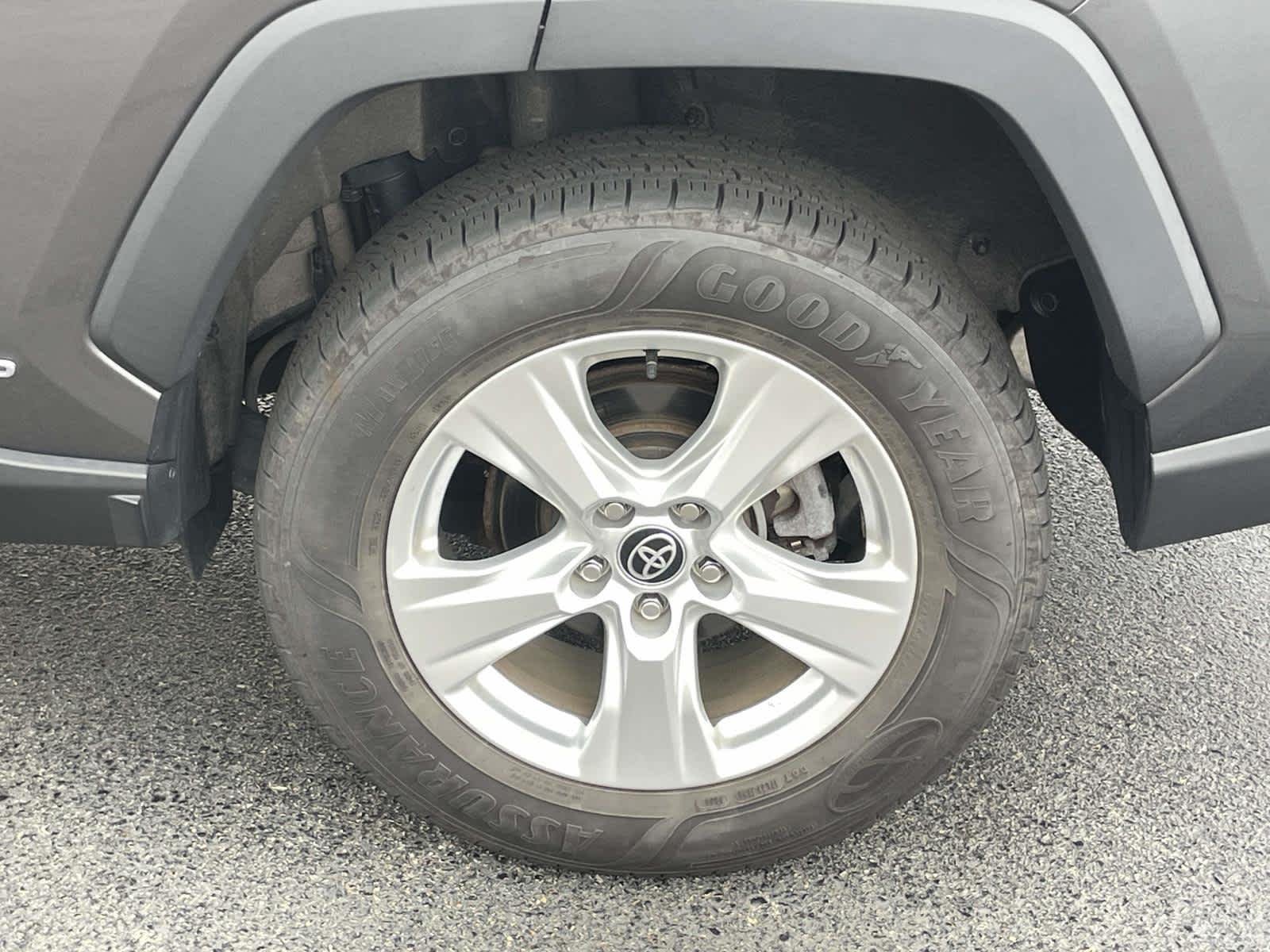 Used 2021 Magnetic Gray Metallic Toyota Hybrid XLE image 21