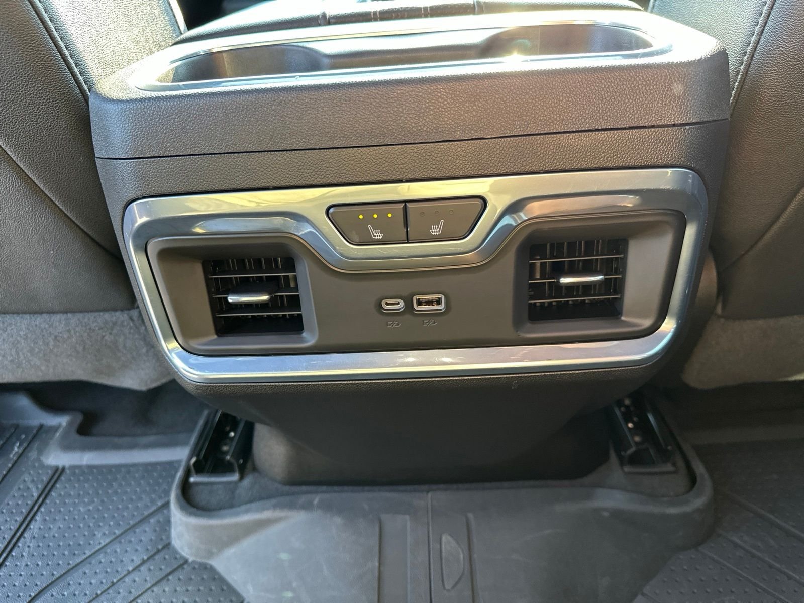 Used 2022 Gray Chevrolet High Country image 24