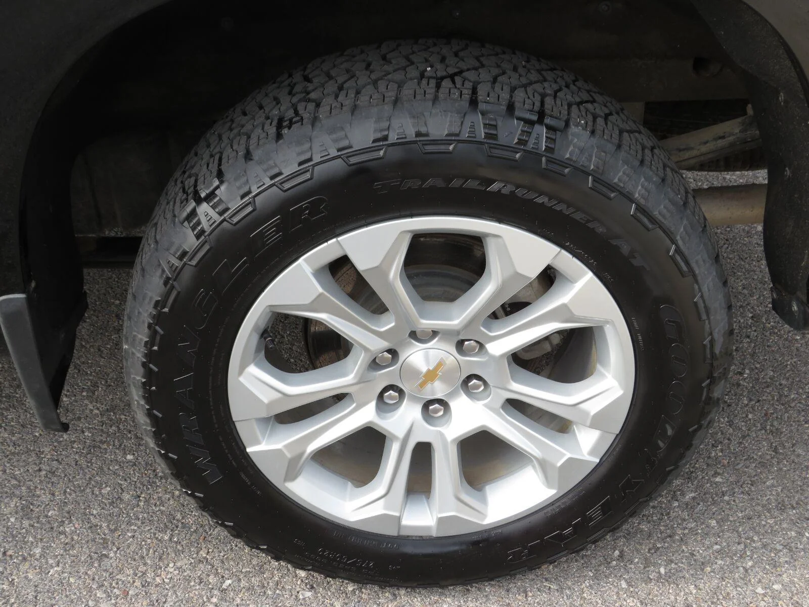 Used 2025 Black Chevrolet LTZ image 17
