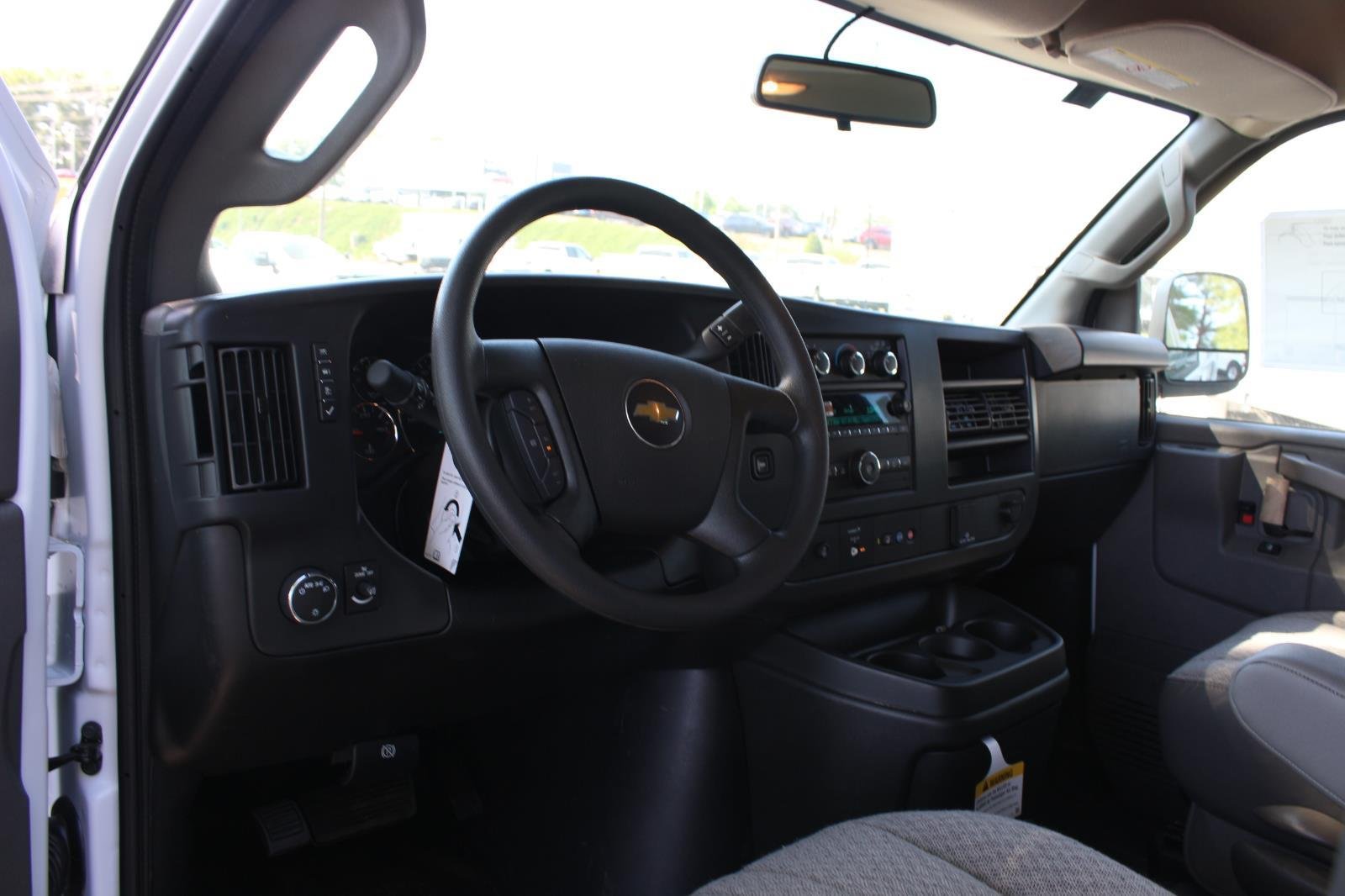 2026 Chevrolet Express Cargo Work Van - Photo 15