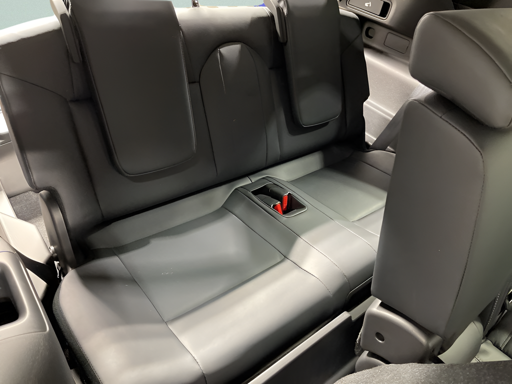New 2026 White Diamond Mitsubishi SE image 35