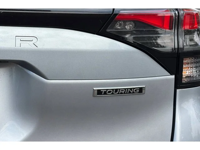 New 2026 ICE SILVER METALLIC Subaru Touring image 27