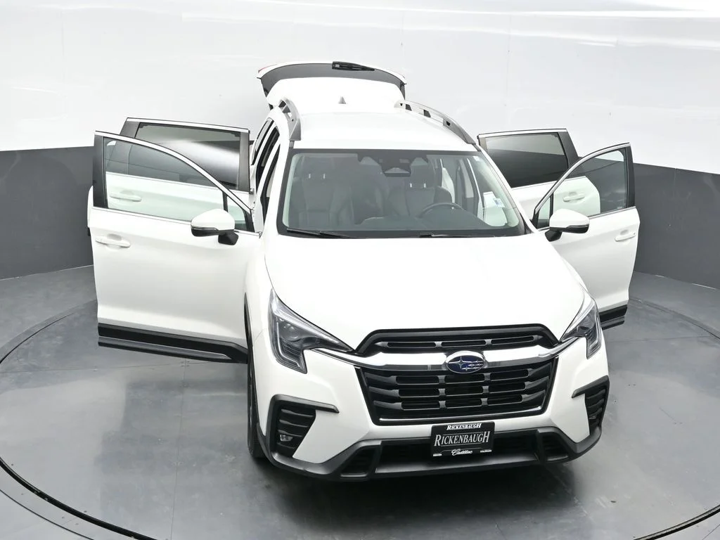 Used 2023 White Subaru Limited image 40