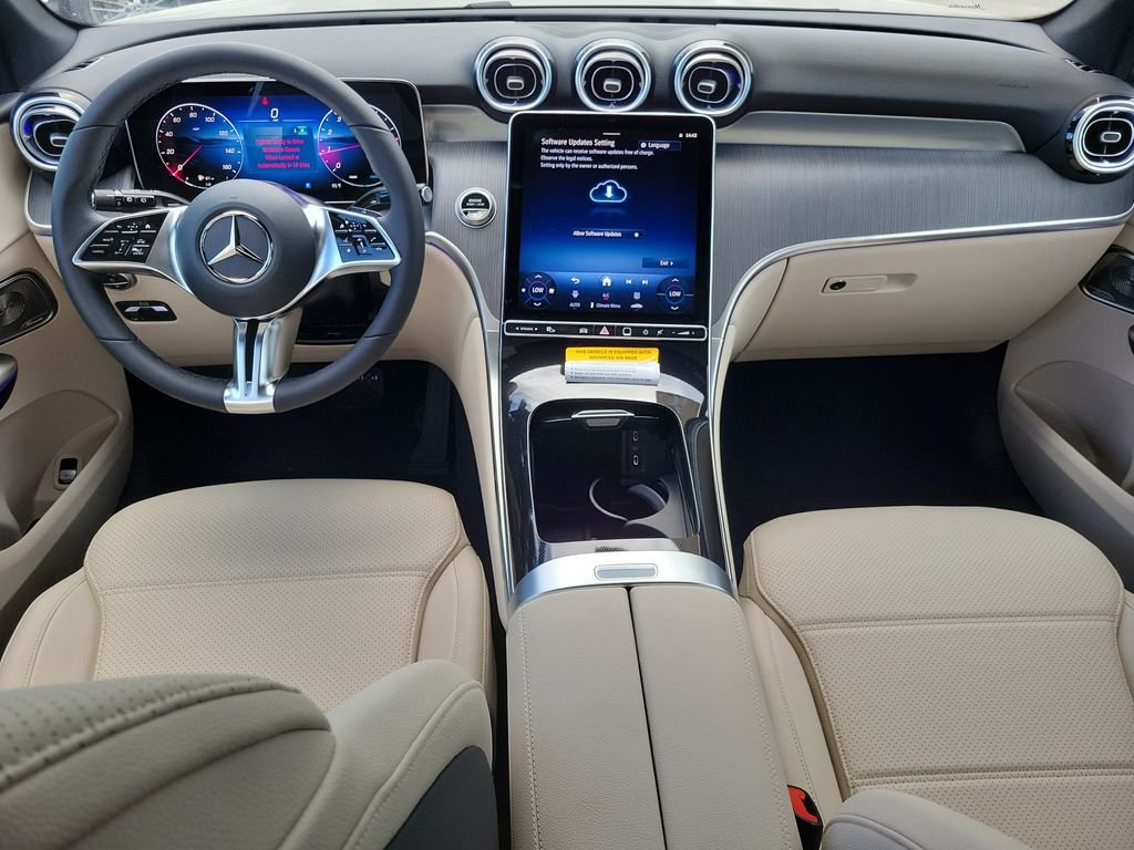 New 2027 Polar White Mercedes-Benz GLC 300 image 12