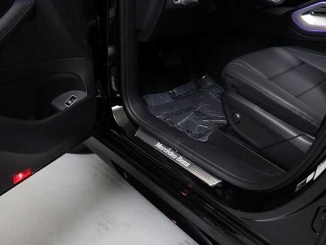 Used 2026 Black Mercedes-Benz GLE 350 image 29