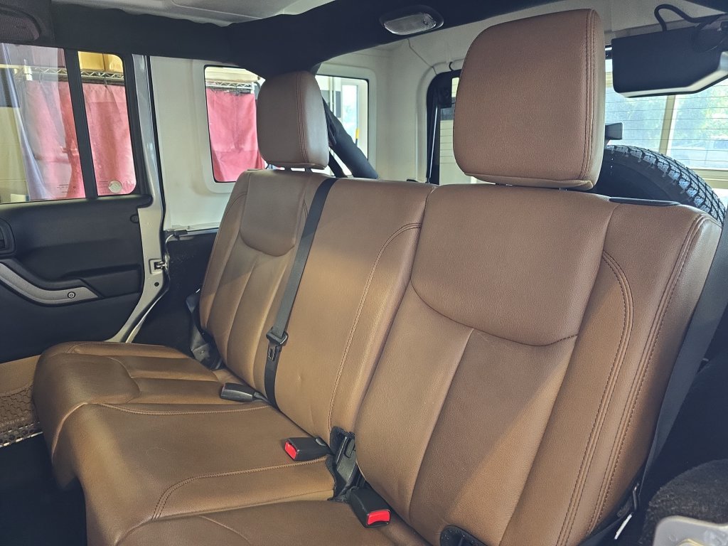 Used 2016 Silver Jeep Unlimited Sahara image 16
