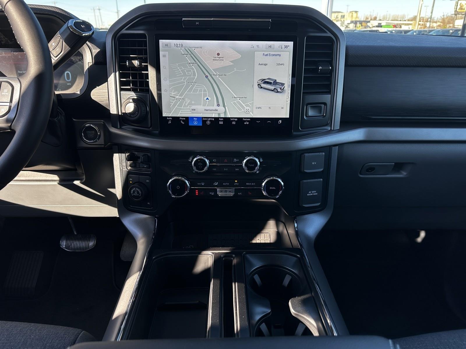 2025 Ford F-150 XLT - Photo 16