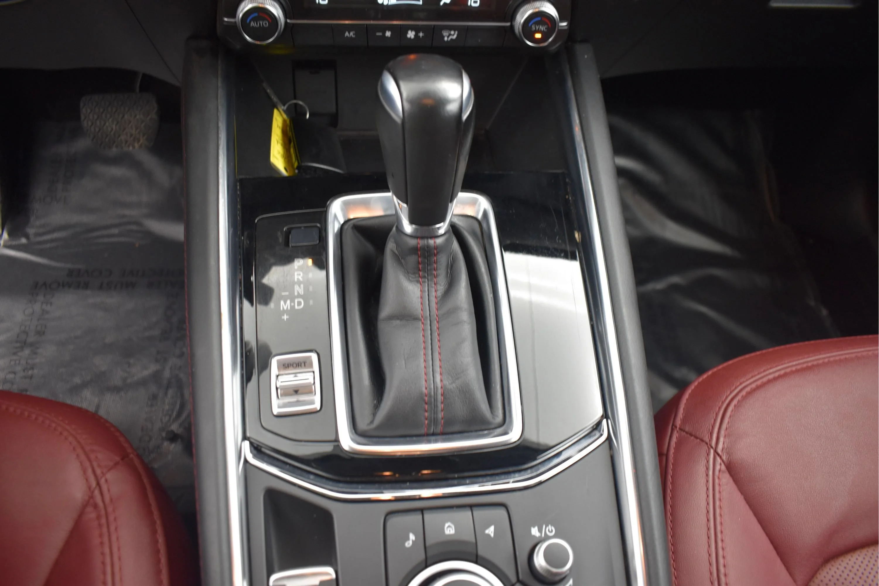 Used 2024 Polymetal Gray Metallic Mazda 2.5 S Carbon Edition image 24
