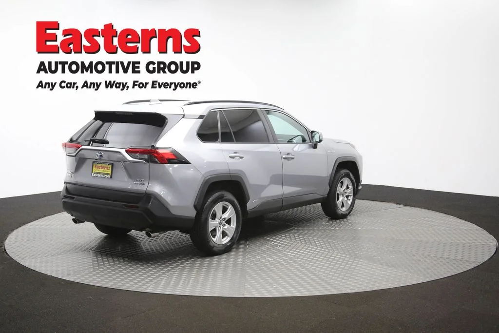 Used 2021 Silver Toyota XLE image 42