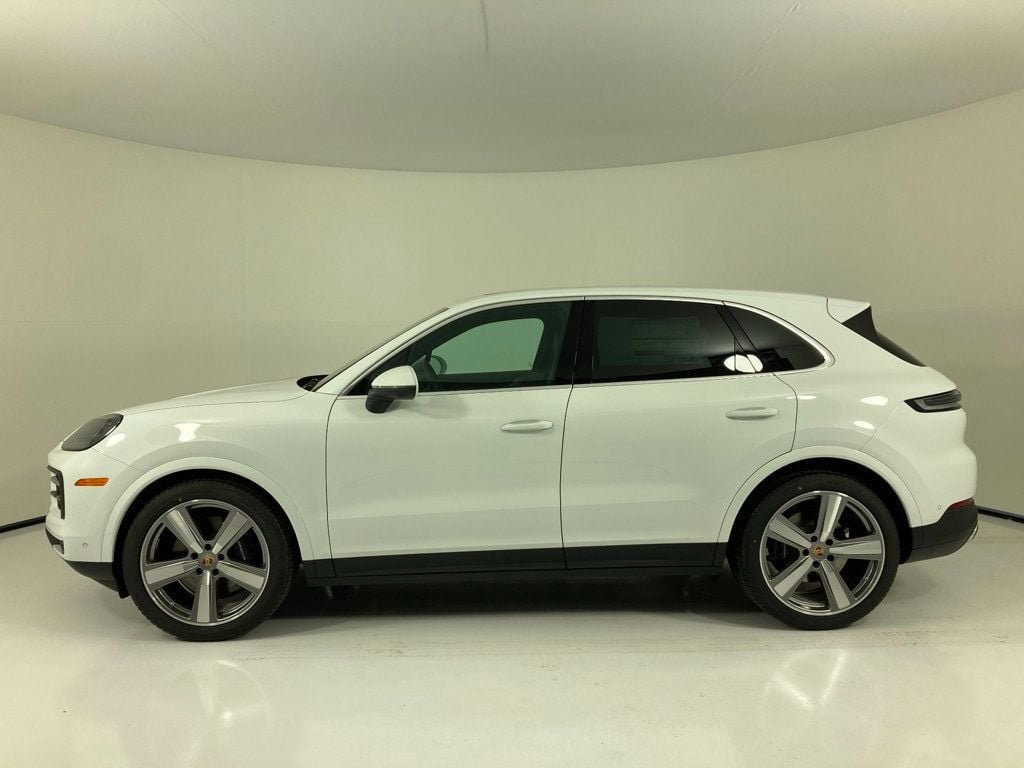 2026 Porsche Cayenne Base - Photo 2