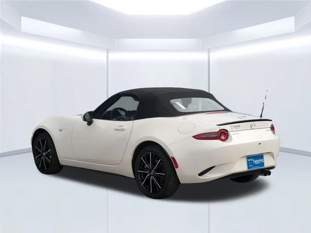 New 2026 Snowflake White Pearl Mazda Grand Touring image 4