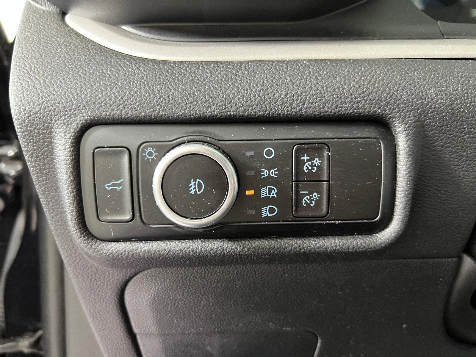 Used 2023 Agate Black Ford XLT image 16