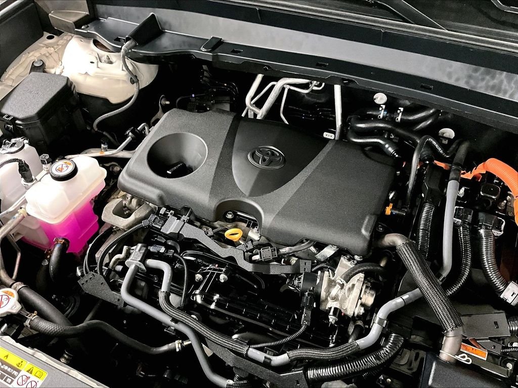 Used 2024 White Toyota XLE image 34