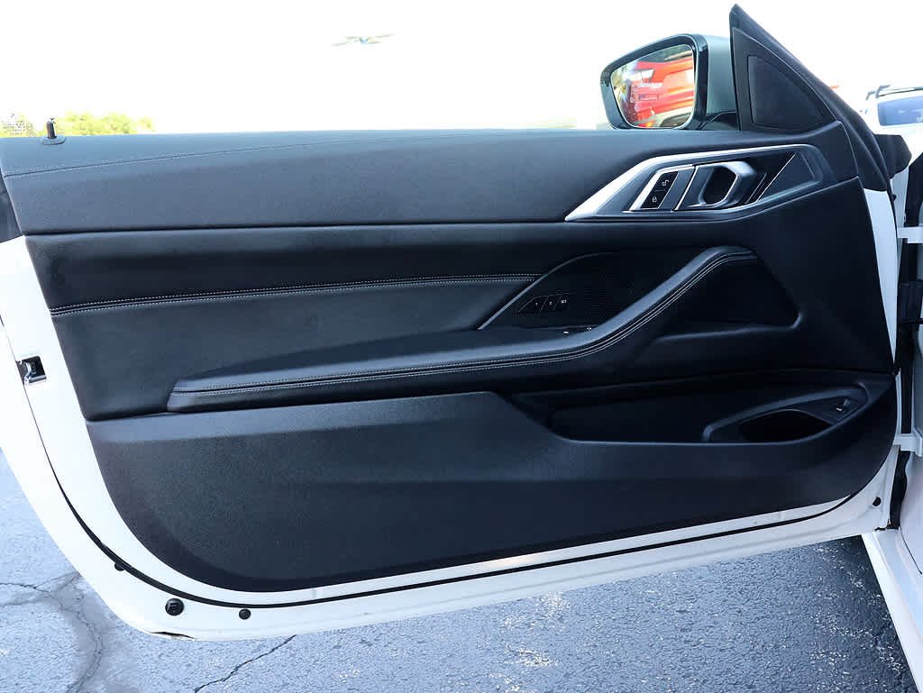 Used 2021 Alpine White BMW M440i image 26