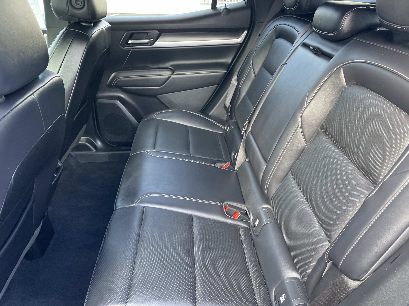Used 2025 Rapids Metallic GMC Elevation image 25