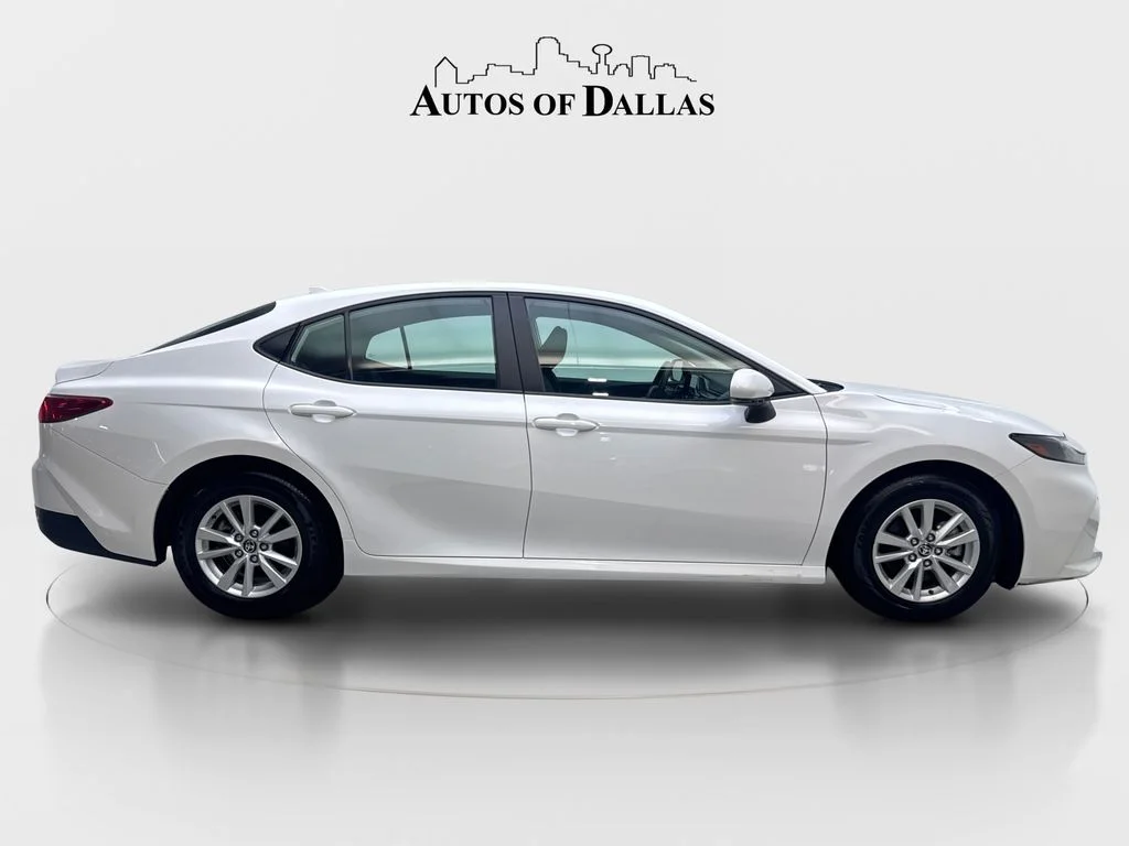 Used 2025 White Toyota LE image 10