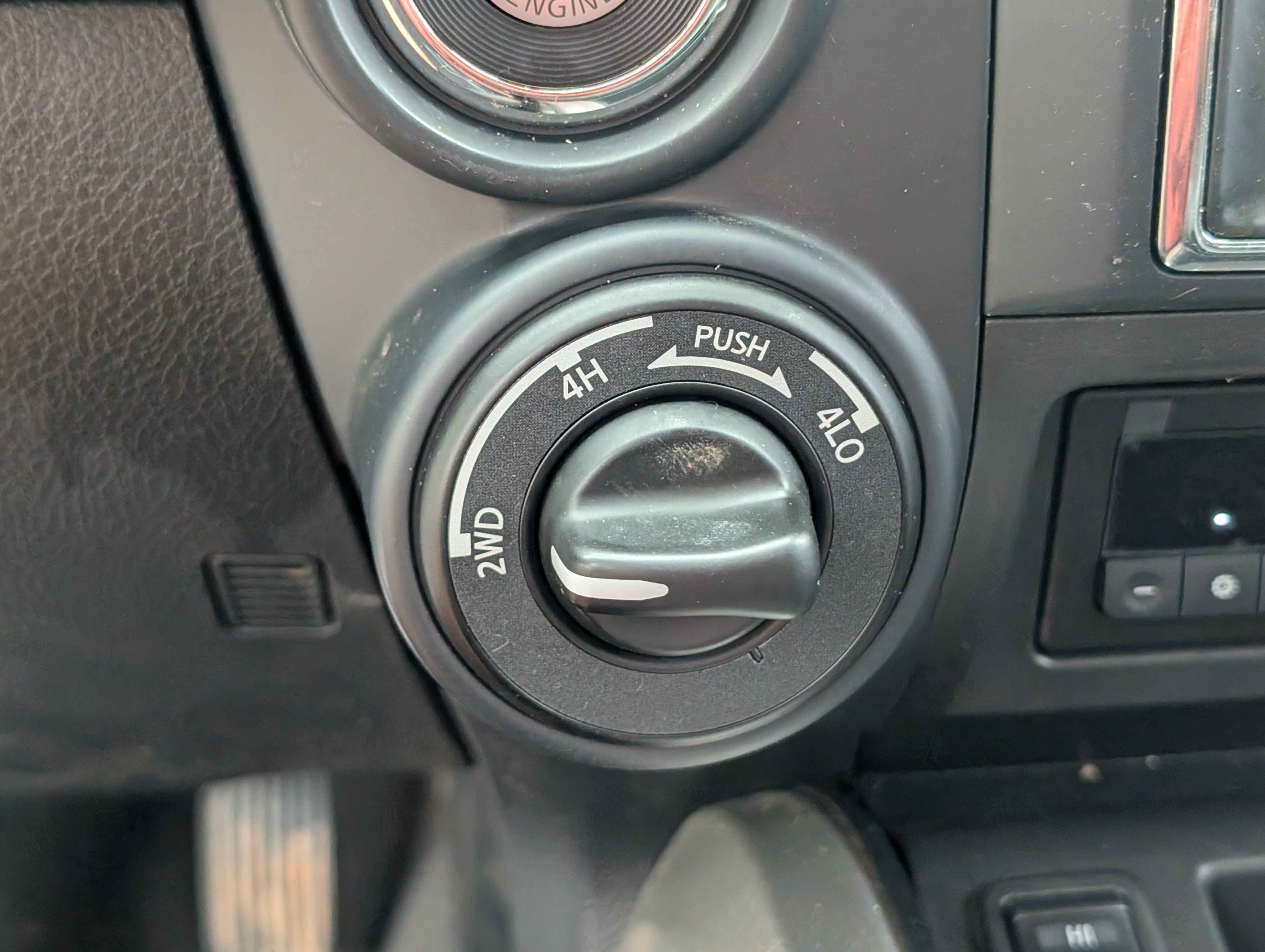 Used 2024 White Nissan SV image 26