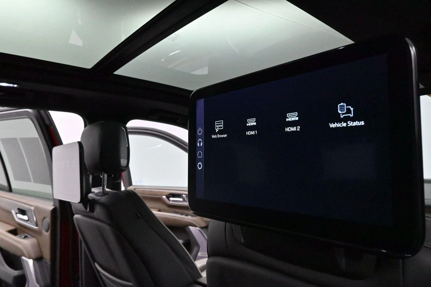 Used 2025 Volcanic Red Tintcoat GMC Denali Ultimate image 41