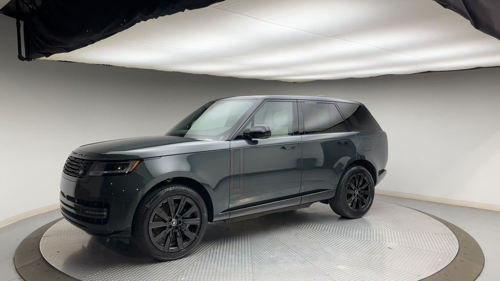 Used 2025 Belgravia Green Metallic Land Rover Autobiography image 6