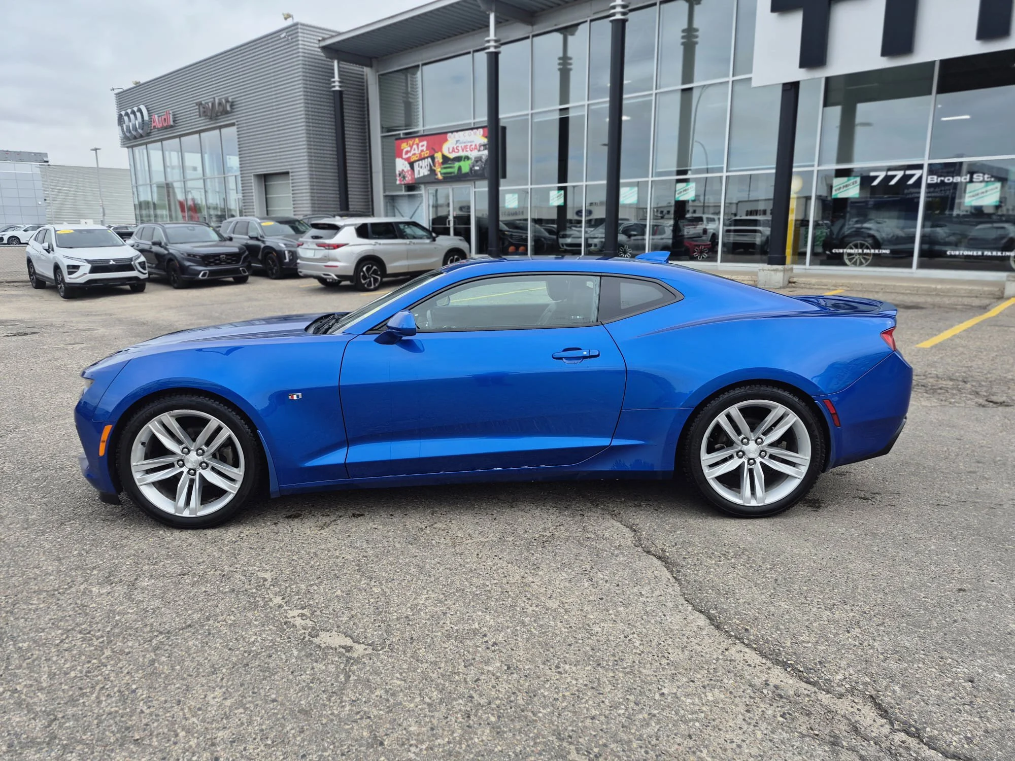 Used 2017 Hyper Blue Metallic Chevrolet 2LT*335HP!! | Hyper Blue Metallic | Cooled Leather | Sunroof | Bose Audio | Park Assist | CarPlay image 10