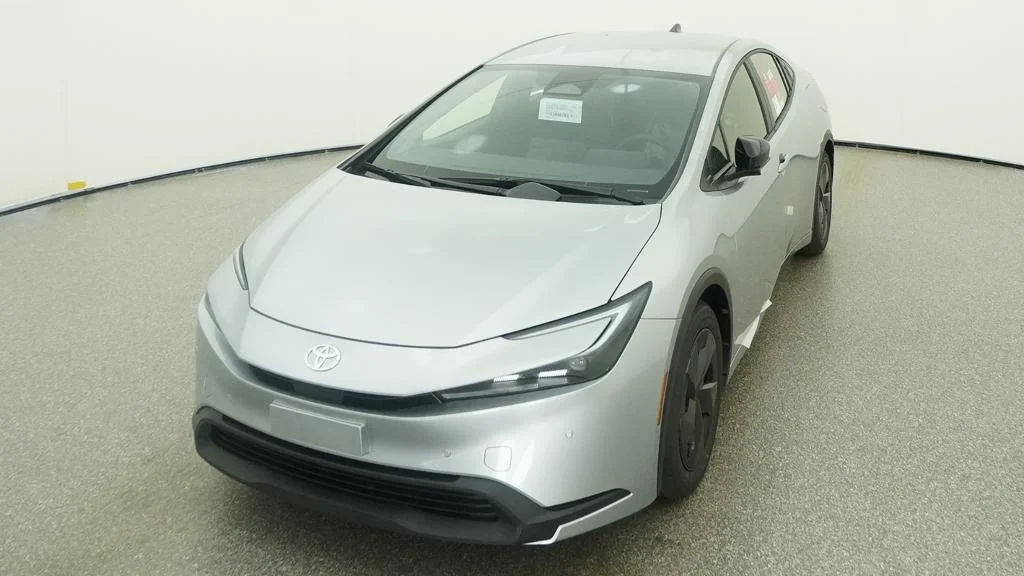 New 2027 Cutting Edge Toyota LE image 31