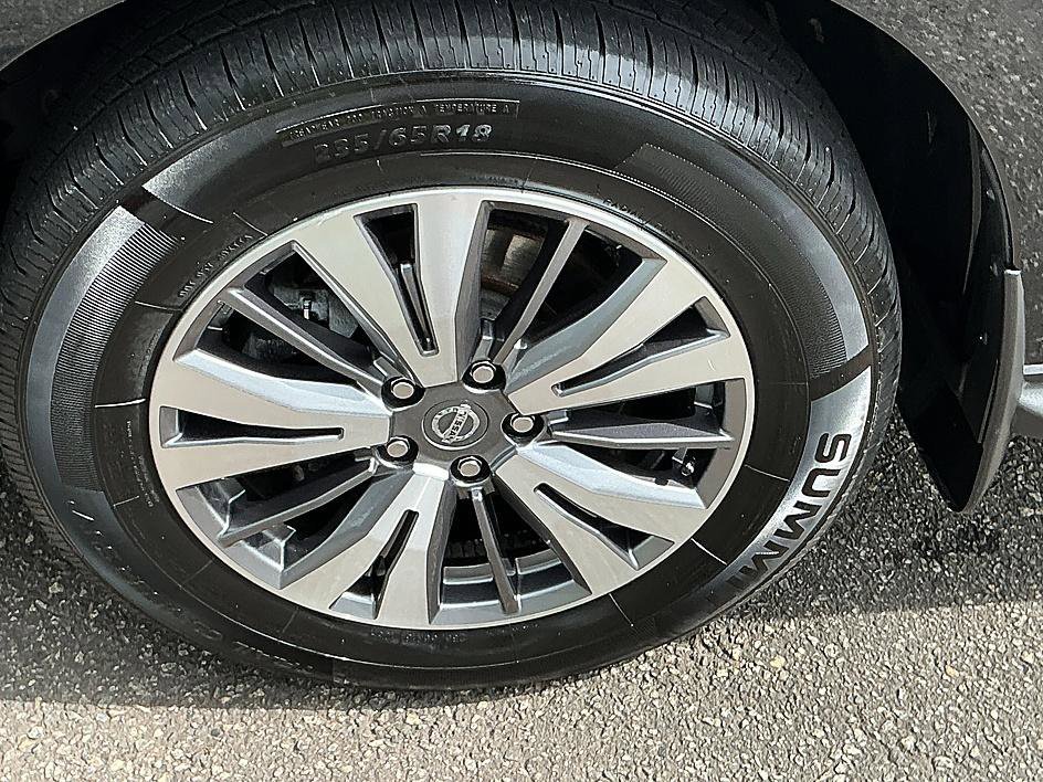 Used 2020 Magnetic Black Pearl Nissan SL image 7