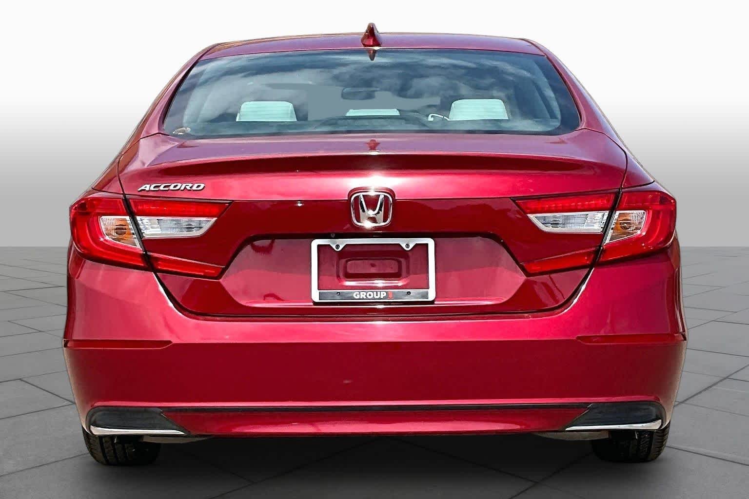 Used 2018 Radiant Red Metallic Honda LX 1.5T image 5